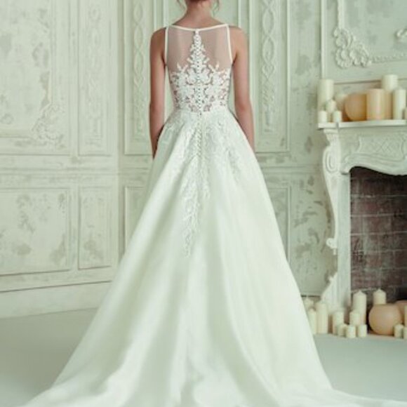 NWT Pronovias Elis - Picture 3 of 11